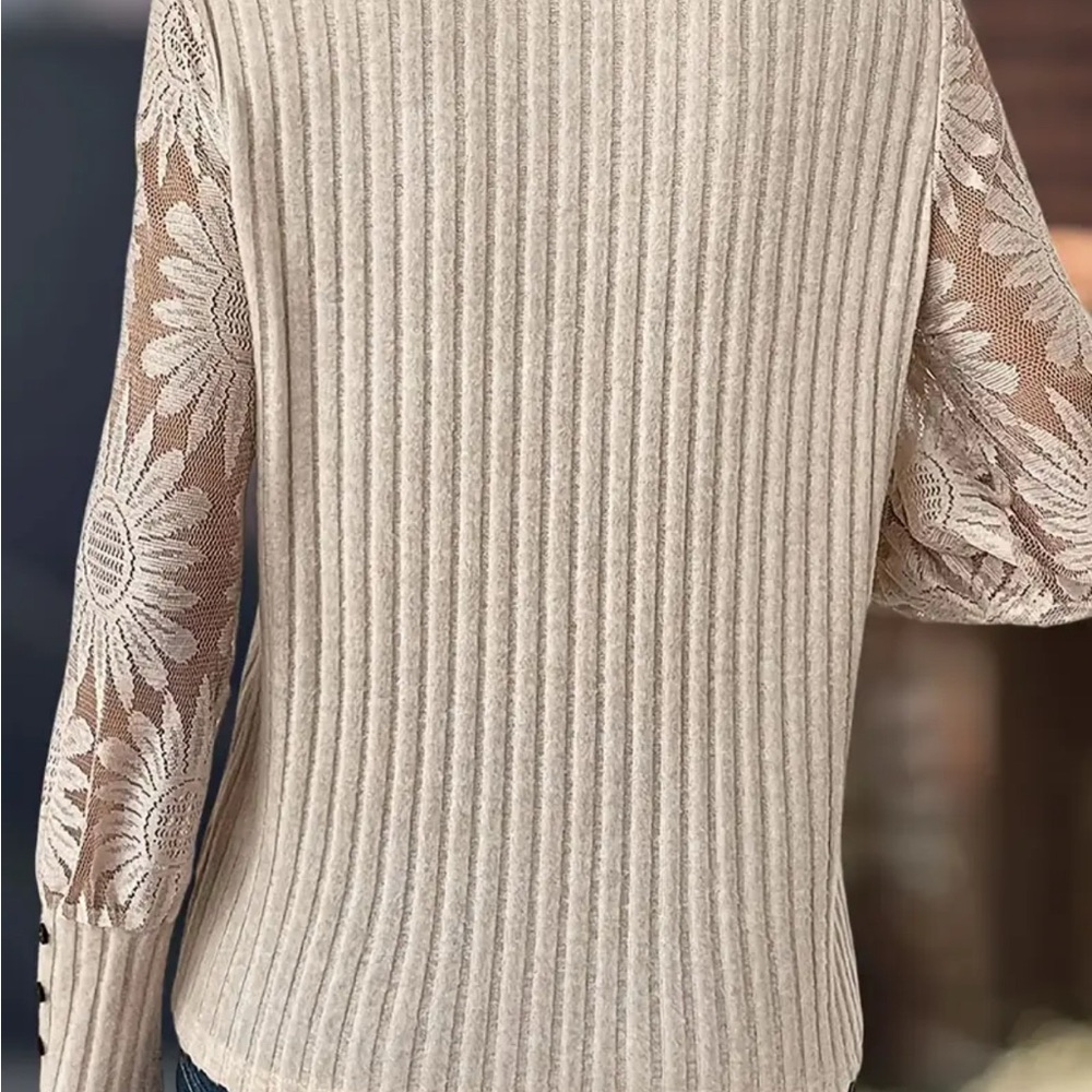 Elegant Cream Sweater with Lace Sleeves - Picture 2 of 4